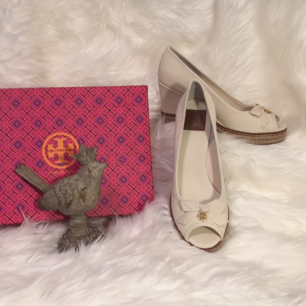Tory Burch Wedge It's almost Summer Y'all
